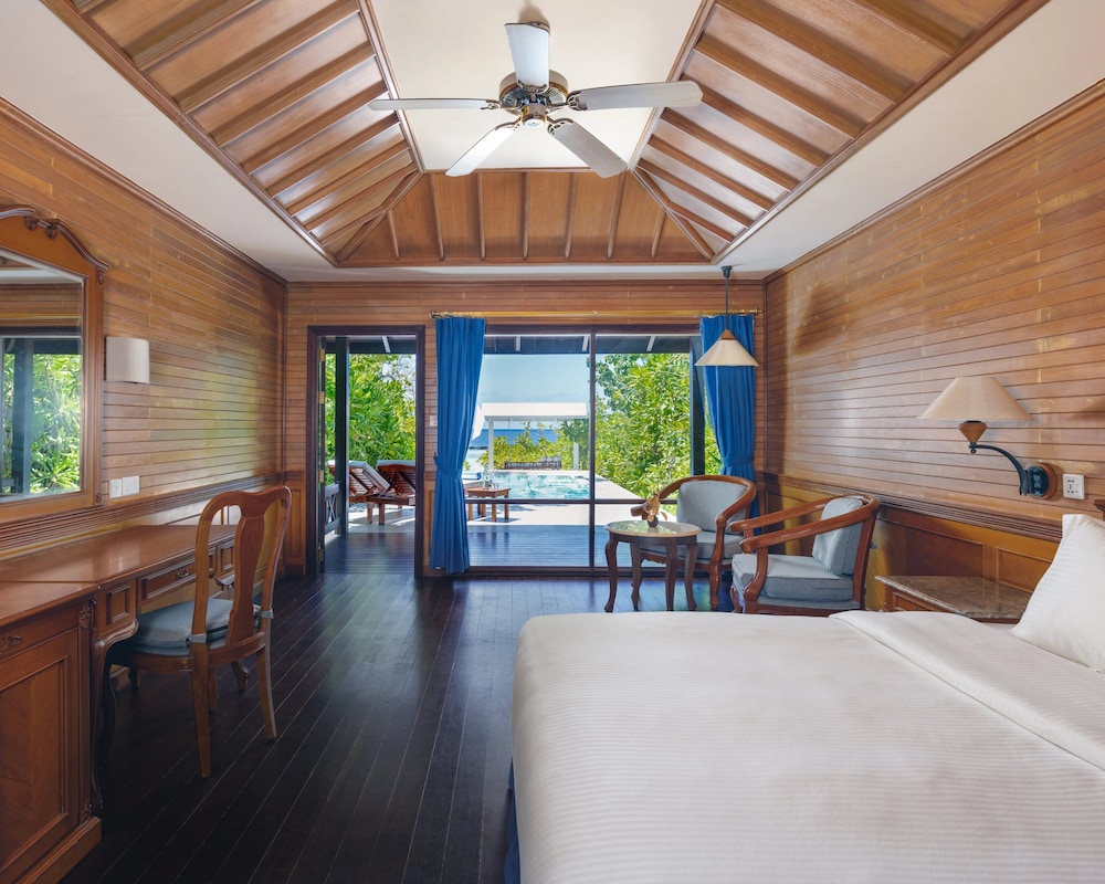 Royal Island Resort and Spa 60/78