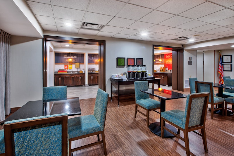 Hampton Inn Clarion 26/31