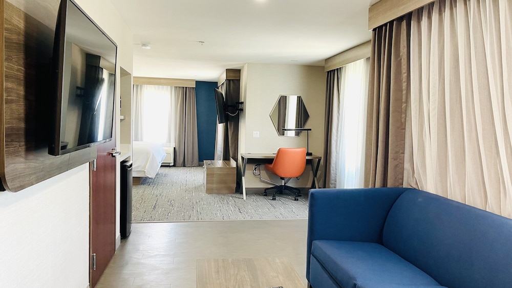 Holiday Inn Express Hotel & Suites Frazier Park 40/67