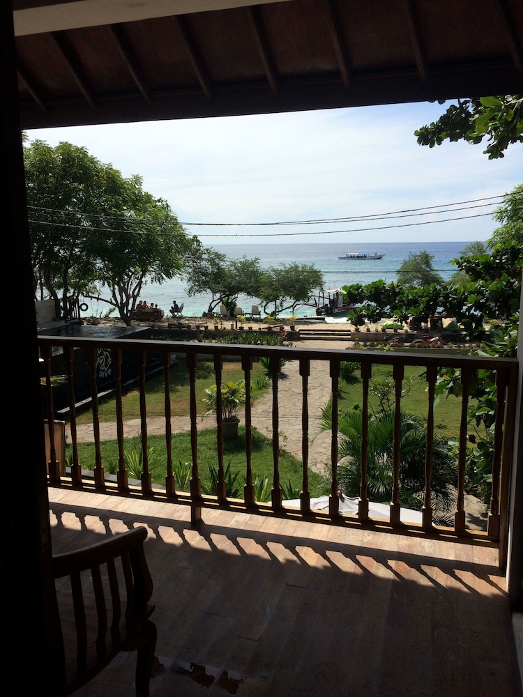 Lutwala Dive And Bungalows 10/36