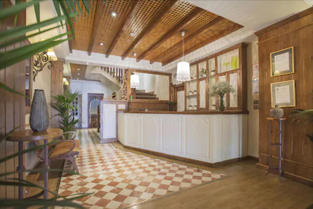 lobby