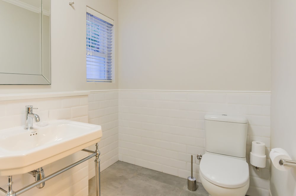 Bonne Esperance Boutique Guest House 44/50