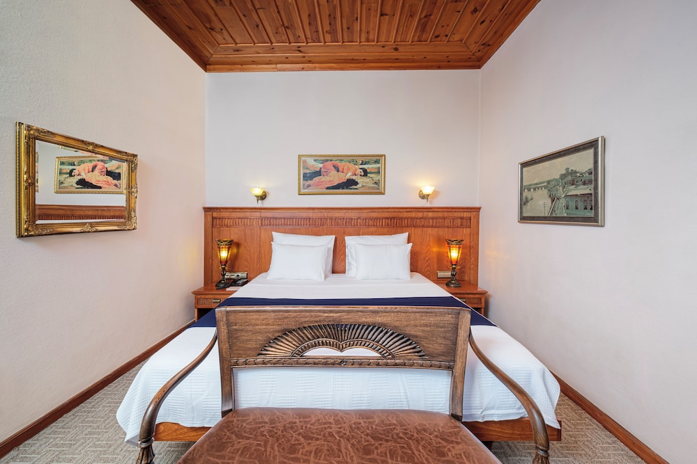 Bosnali Hotel 20/75