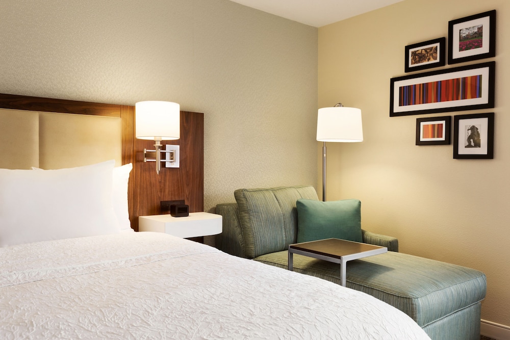 Hampton Inn Akron-Fairlawn 19/42