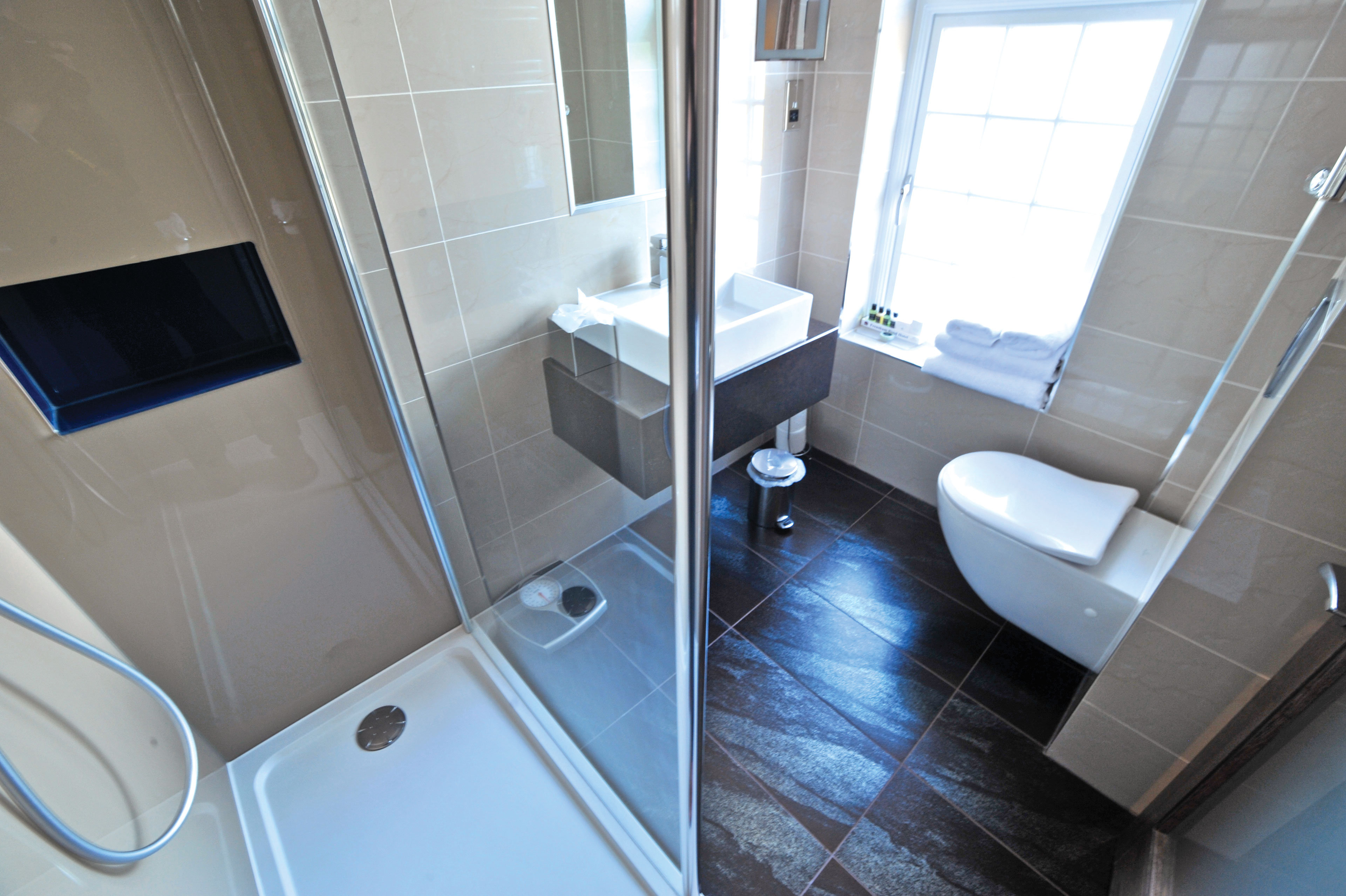 Frensham Pond Country House Hotel Spa 53/54