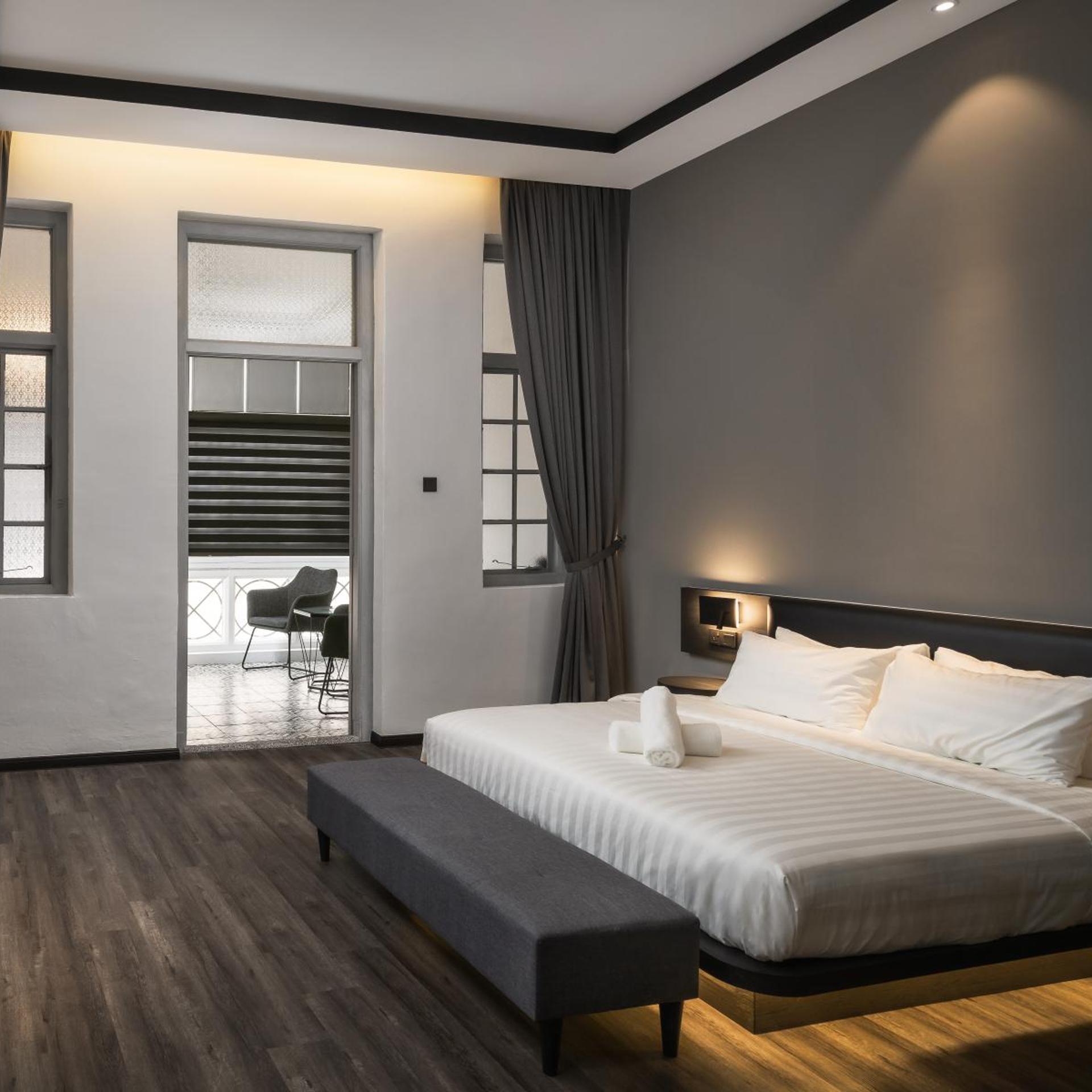 Premium, Suite, Bathtub