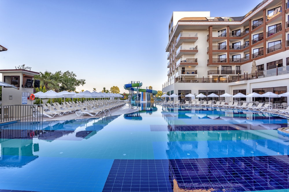Glamour Resort Spa in SIDE