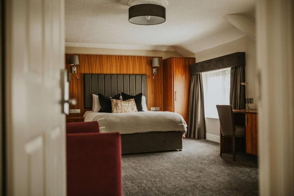 Family, 2 Trundle Beds, Queen Bed