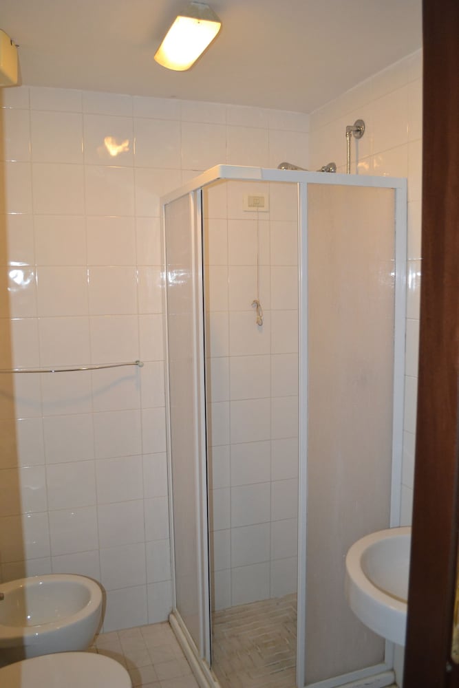 Hotel Ferrarese Roma 48/49