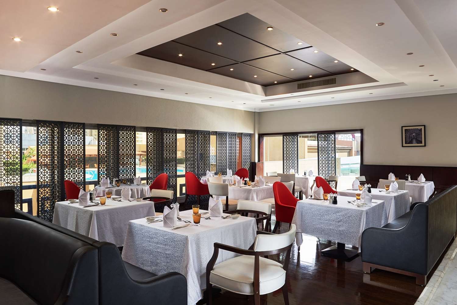 restaurant cafeteria