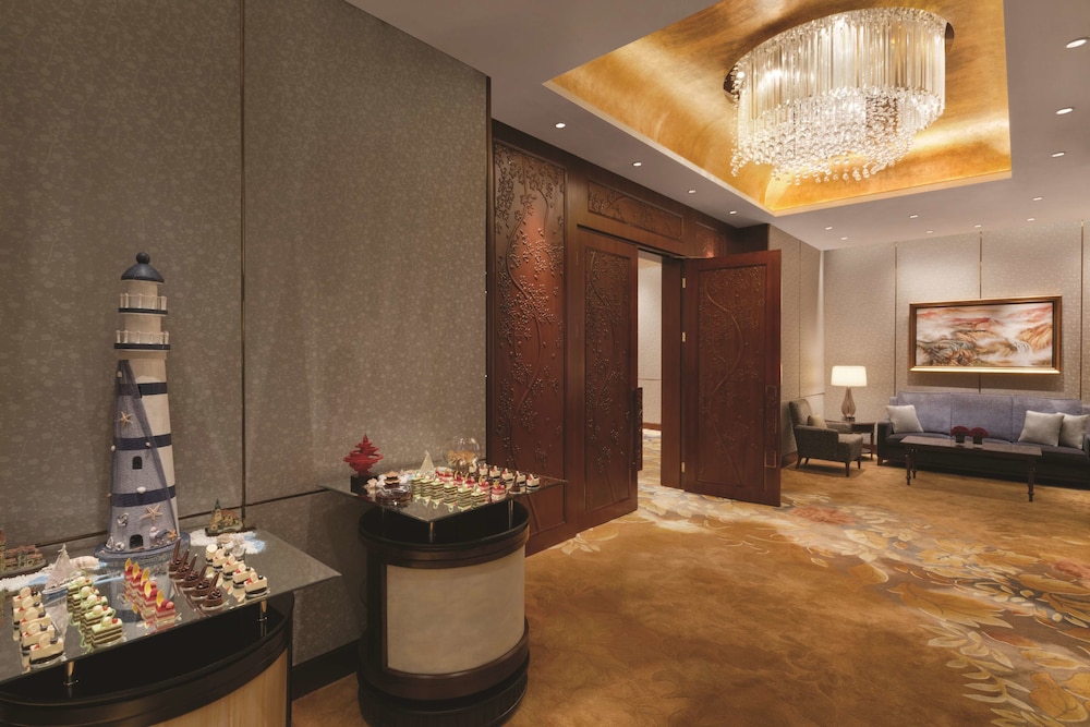 Shangri-La Qingdao 5/50