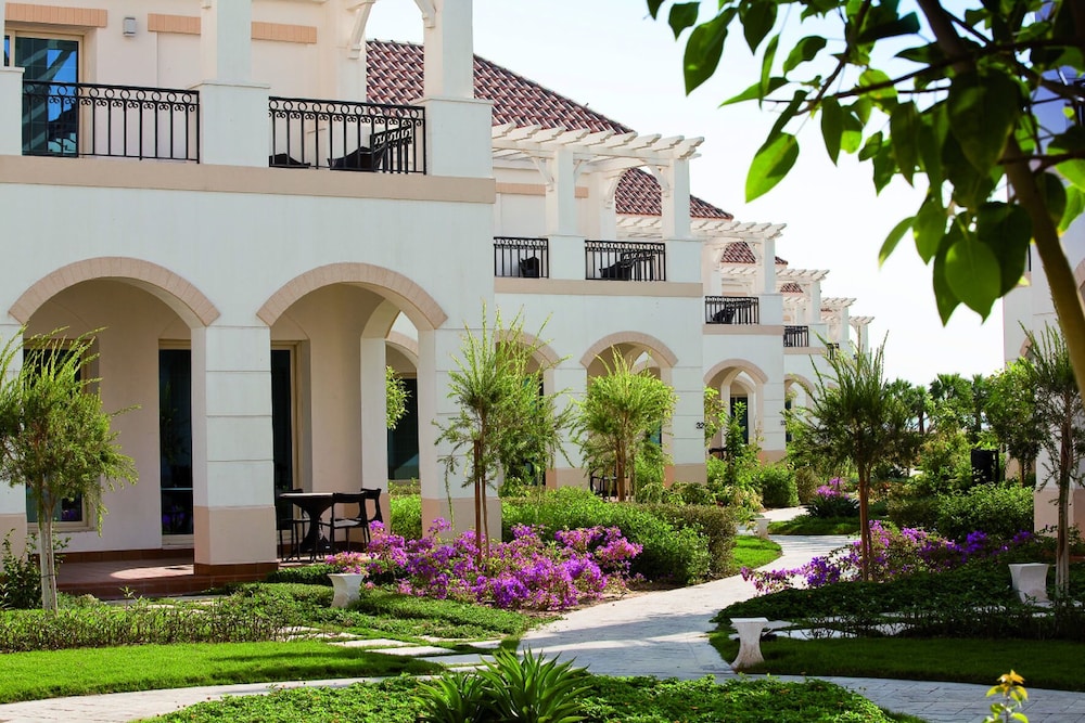 منتجع موڤنبيك شاطئ الخُبر(Movenpick Beach Resort Al Khobar) 70/71