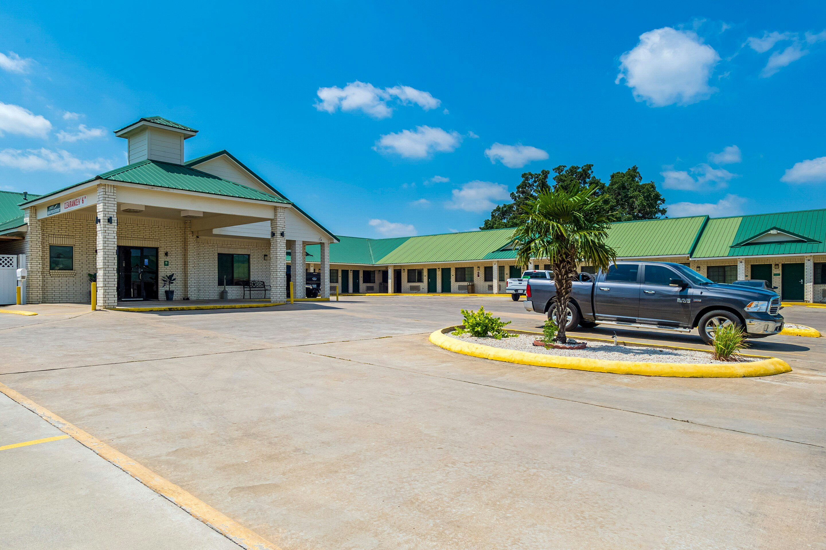 Oyo Hotel Yoakum West 67/74