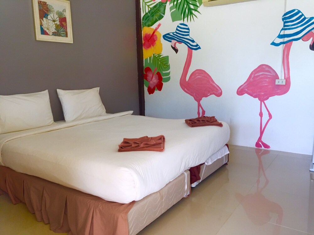 Phi Phi Cozy Seafront Resort 19/67