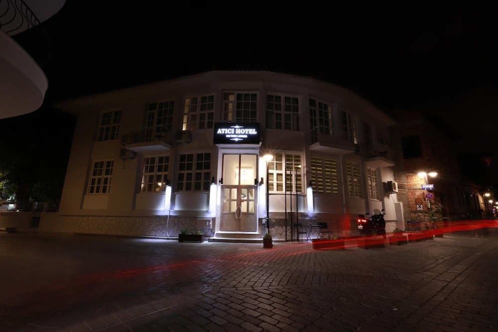 Atici Hotel 5/37