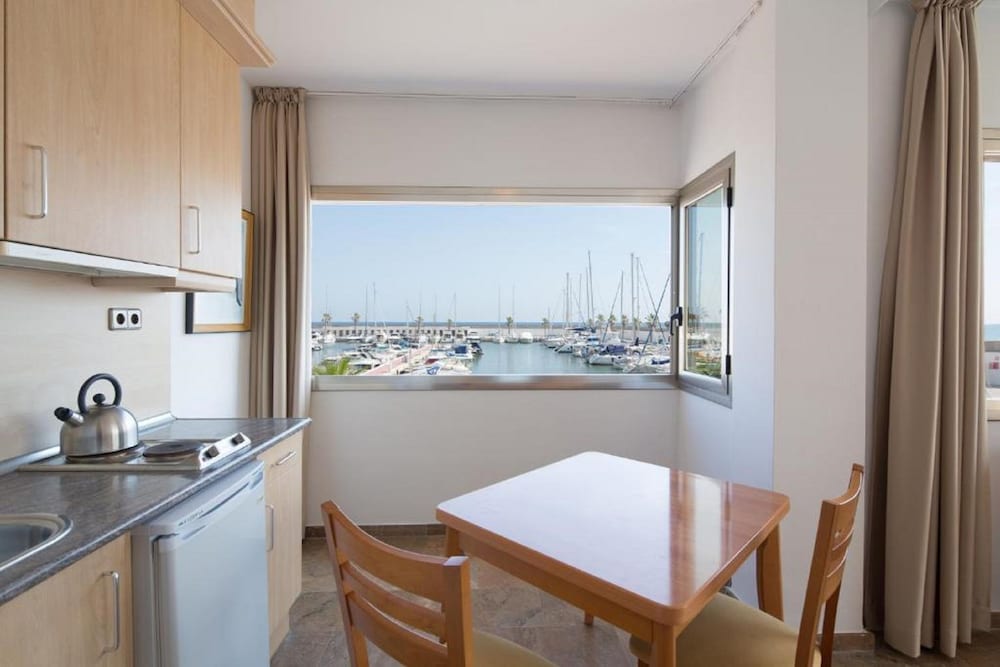 Port Sitges Resort Hotel 25/70