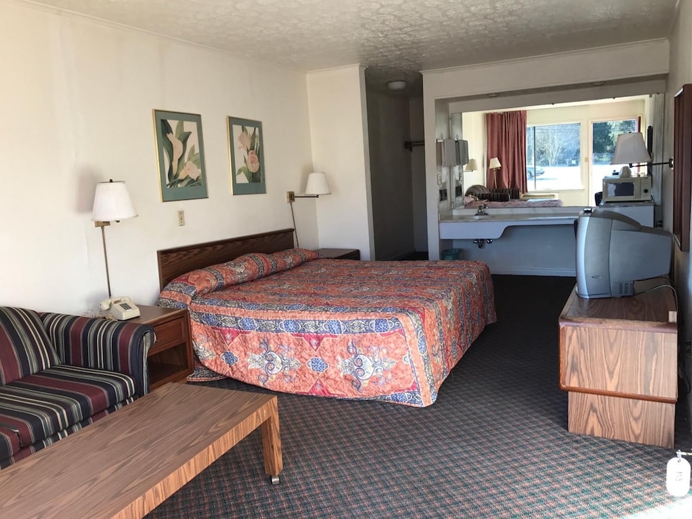 Flagship Inn 19/38