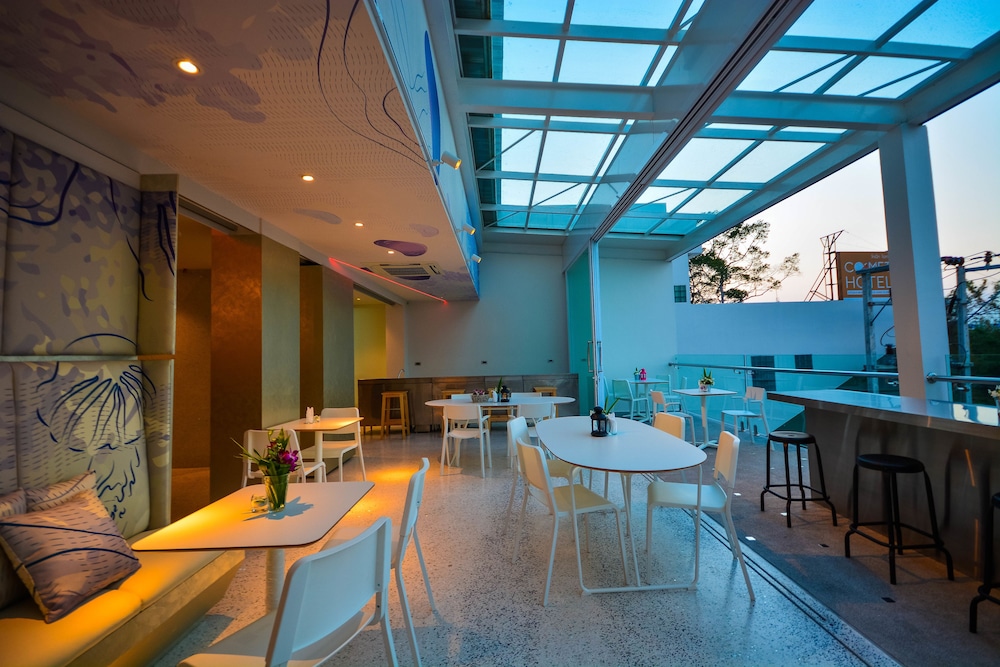 Comet Hotel Suratthani 22/26