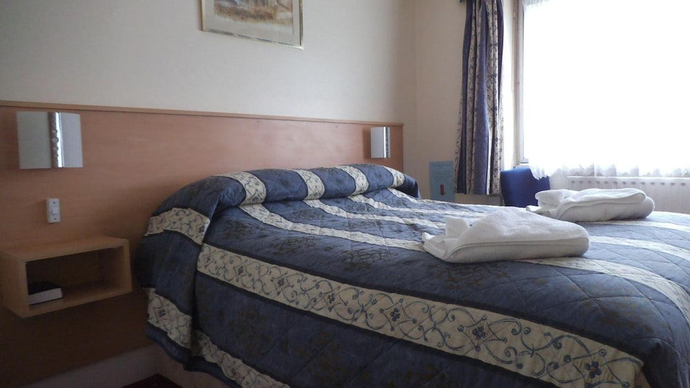 STANDARD, DOUBLE BED