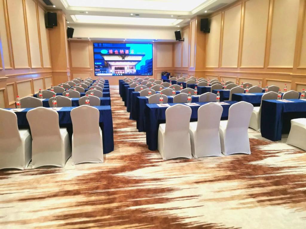 Vienna Hotel (Foshan Sanshui Forest Park) 32/36