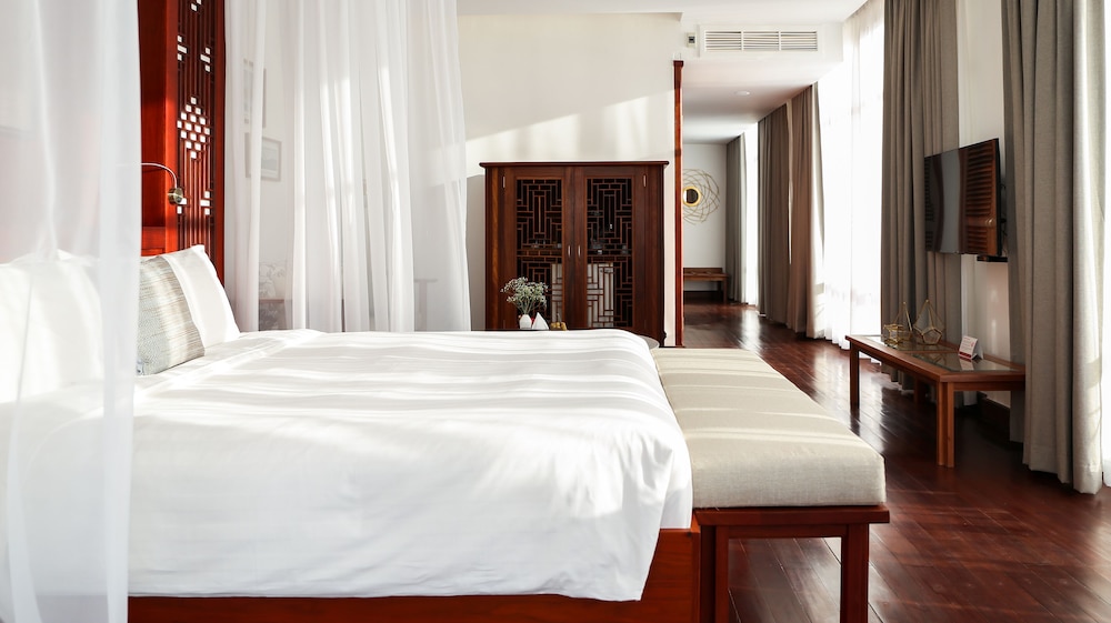 Amanjaya Pancam Suites Hotel 20/67