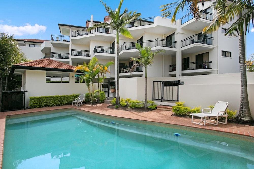 Windsurfer Resort 1/57