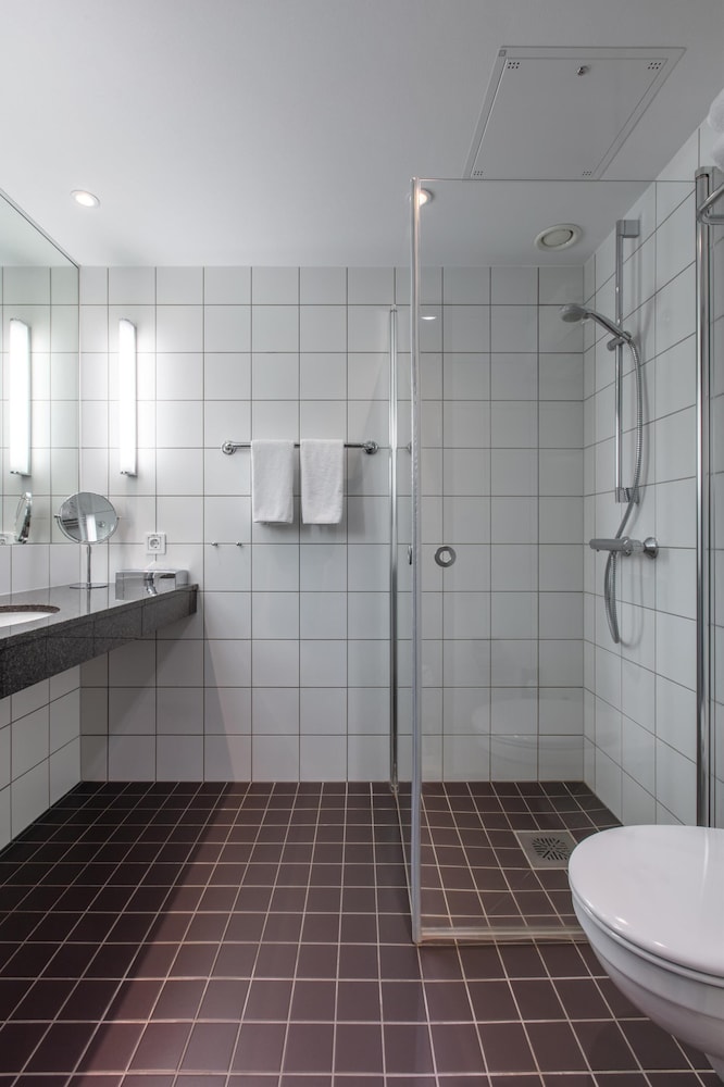 RADISSON BLU METROPOL HOTEL, HELSINGBORG 80/82
