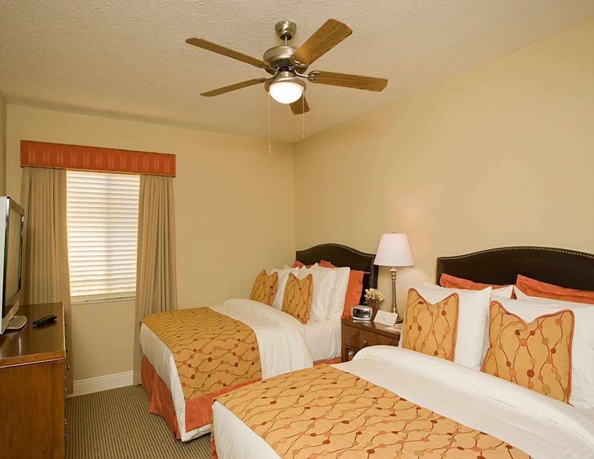 SUITE, 2 DOUBLE BEDS, CITY VIEW, ACCESSIBLE