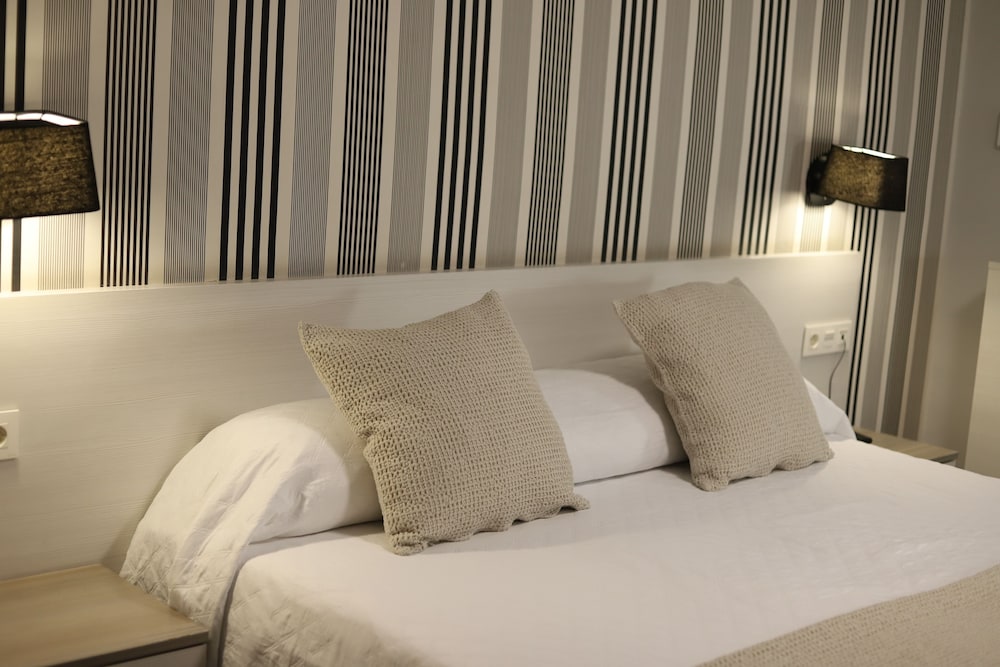 NEW HOTEL COLON 31/61