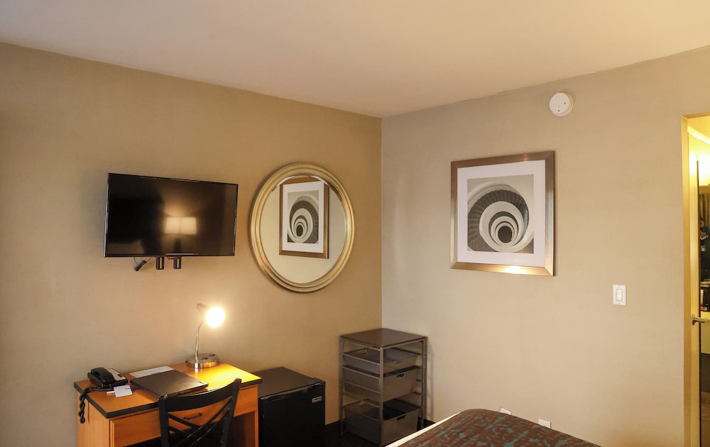 City Center Inn and Suites 11/65