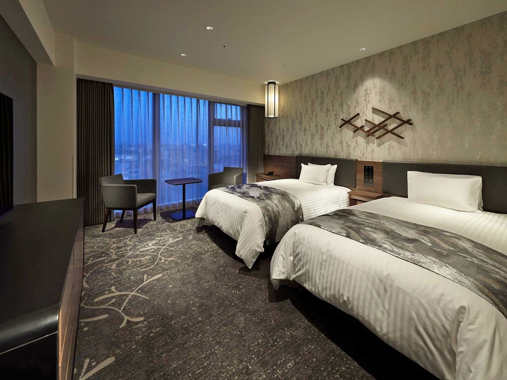 SUPERIOR, TWIN BEDS