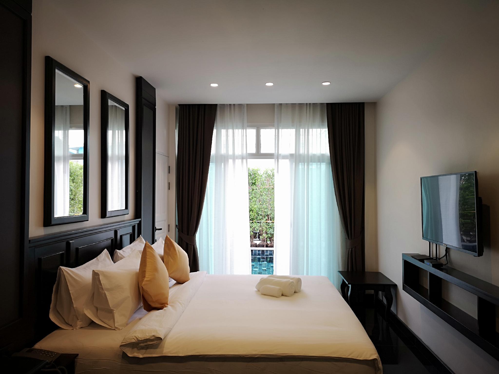 2 Bedrooms, Pool, Villa