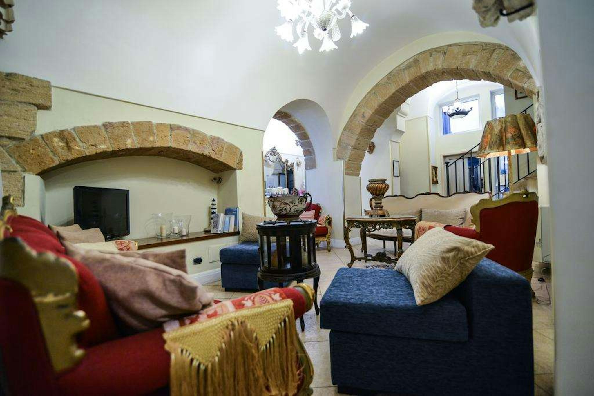 Akropolis Hotel 42/63