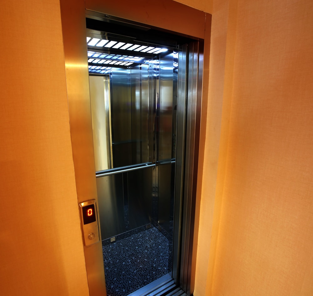 Sisli MLS Hotel 24/54