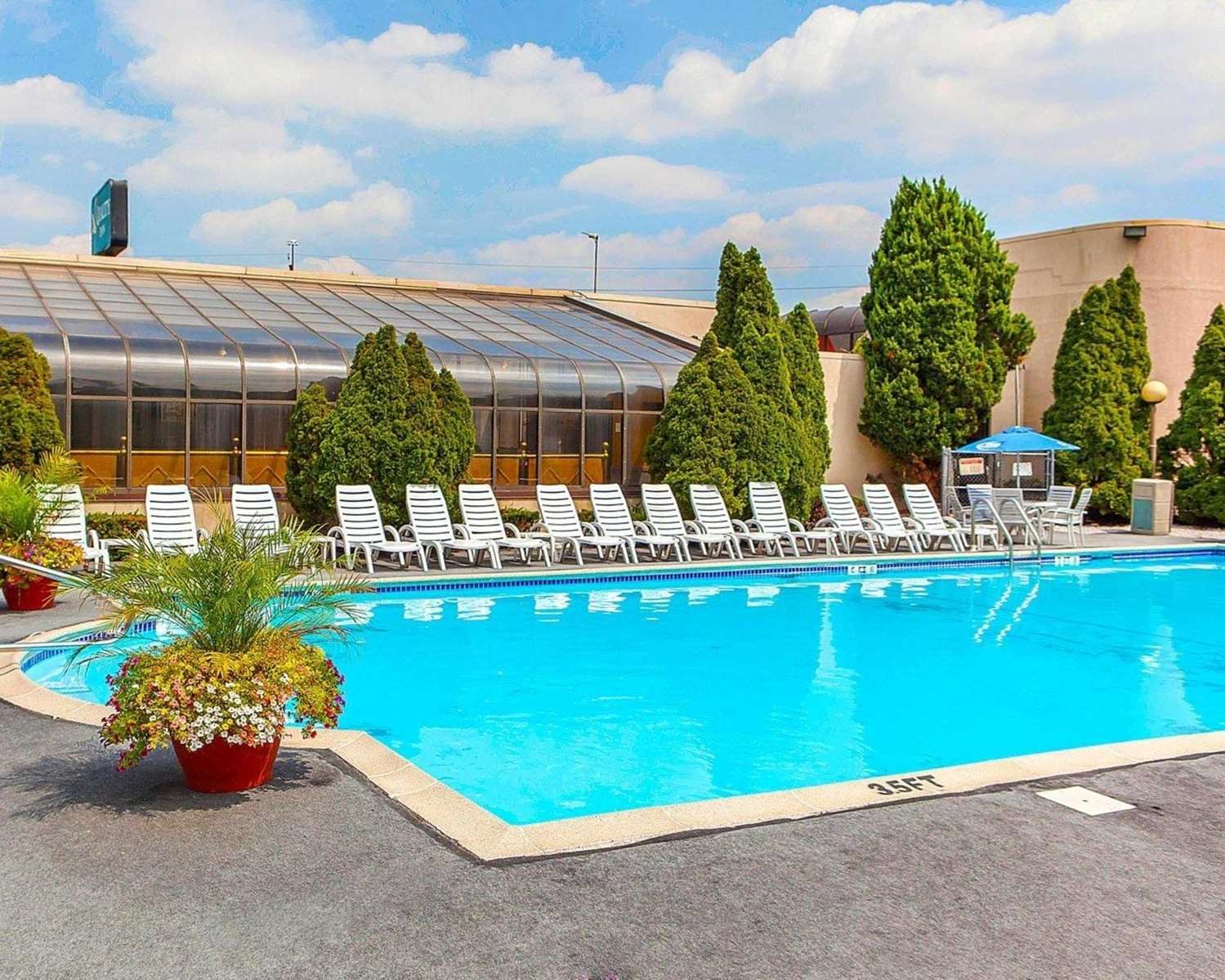 Quality Inn Meadowlands 24/24