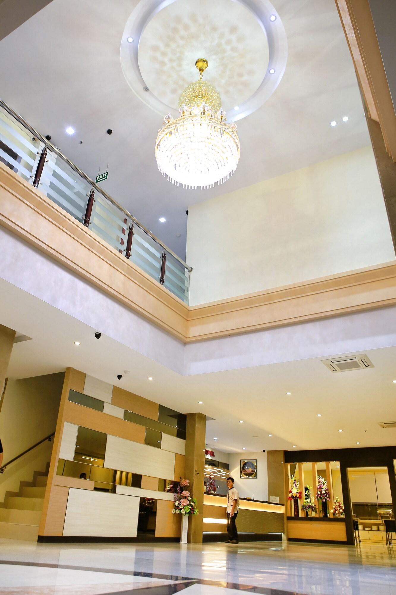 OYO 775 Aviari Hotel 18/50