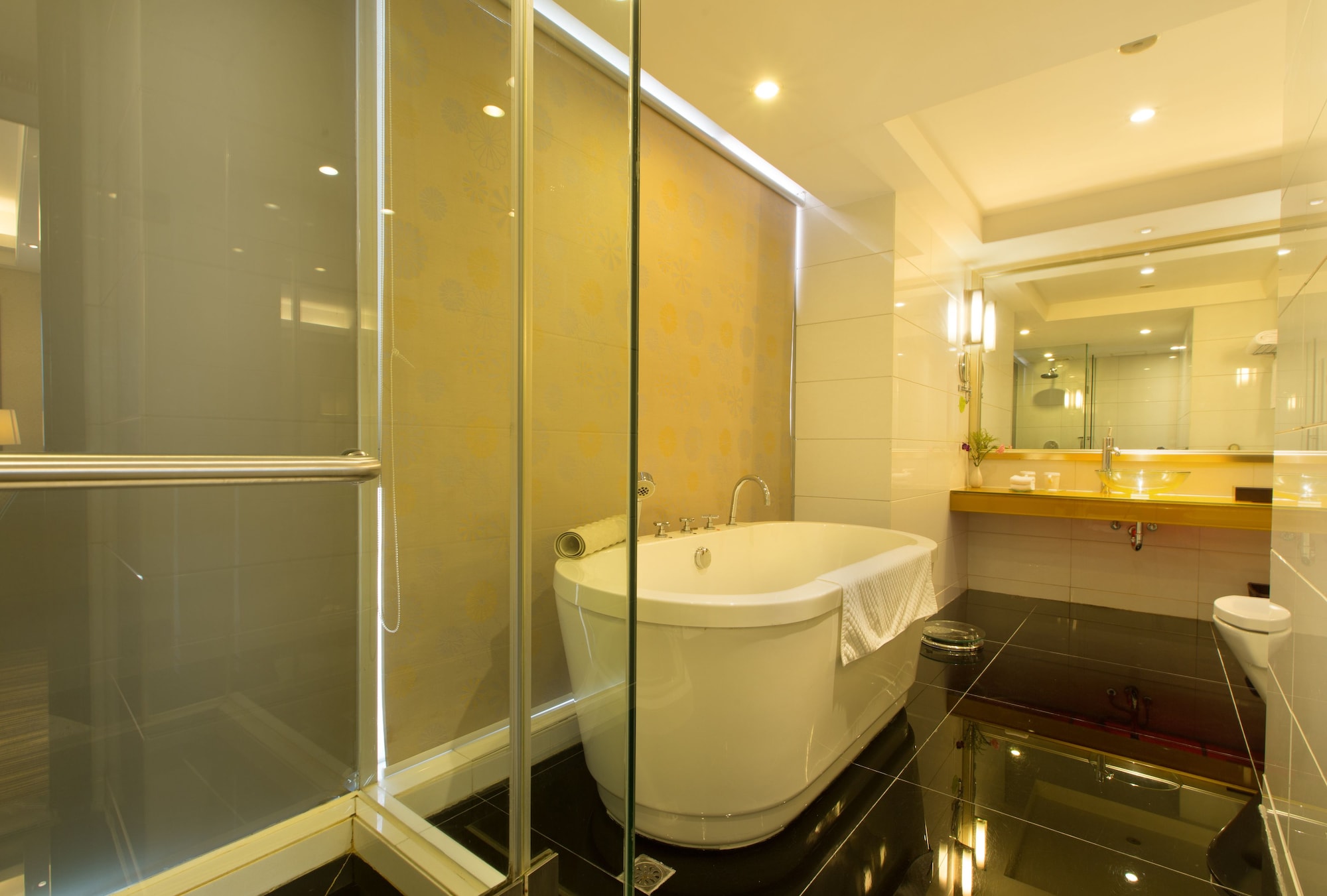 جناح بسرير كينج، Leeden Hotel Guangzhou 7/7