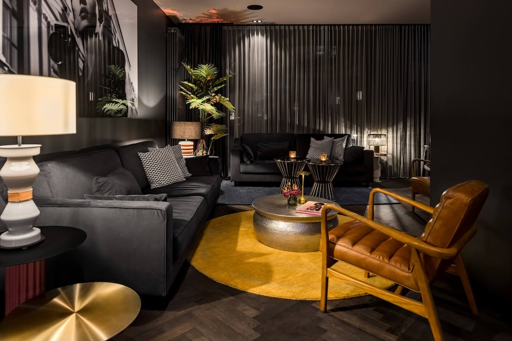 Hotel AMANO Dusseldorf 57/97