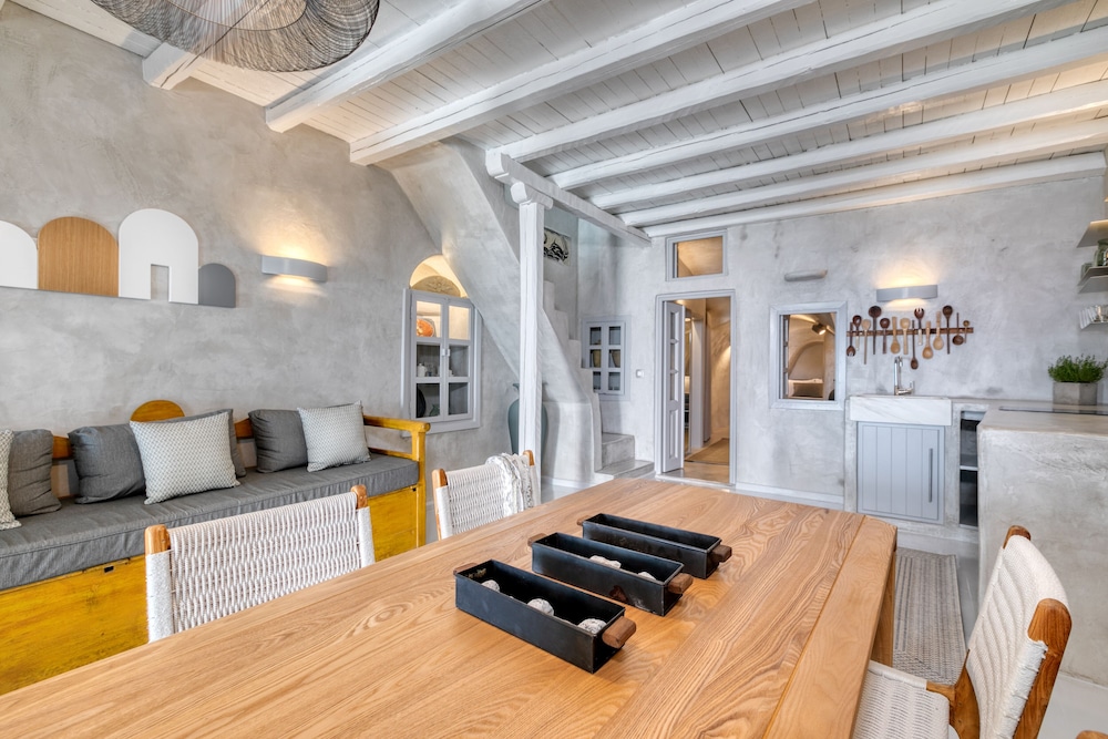 Marble Sun Villa By Caldera Houses 19/39