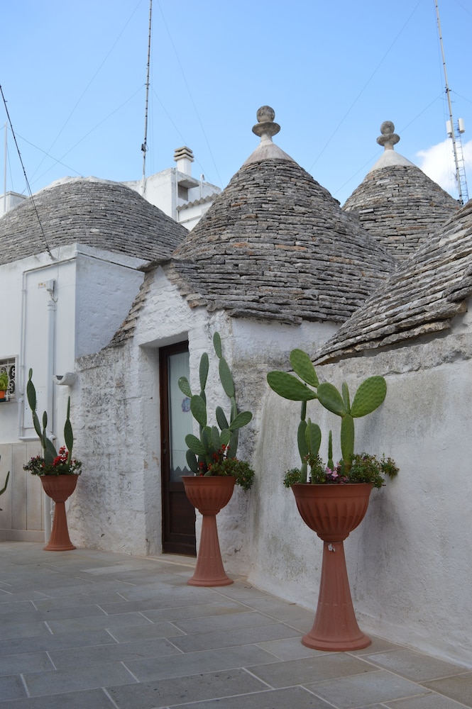 GIARDINO DEI TRULLI 31/32
