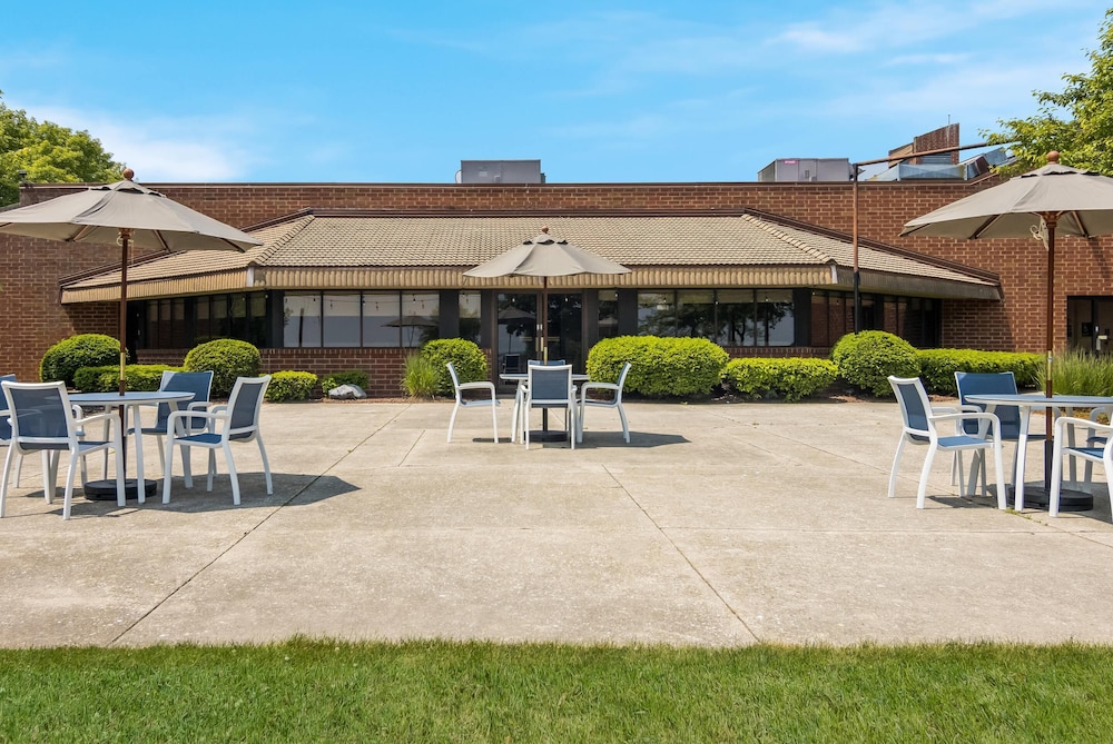 The Inn on Maritime Bay, Ascend Hotel Collection 52/56