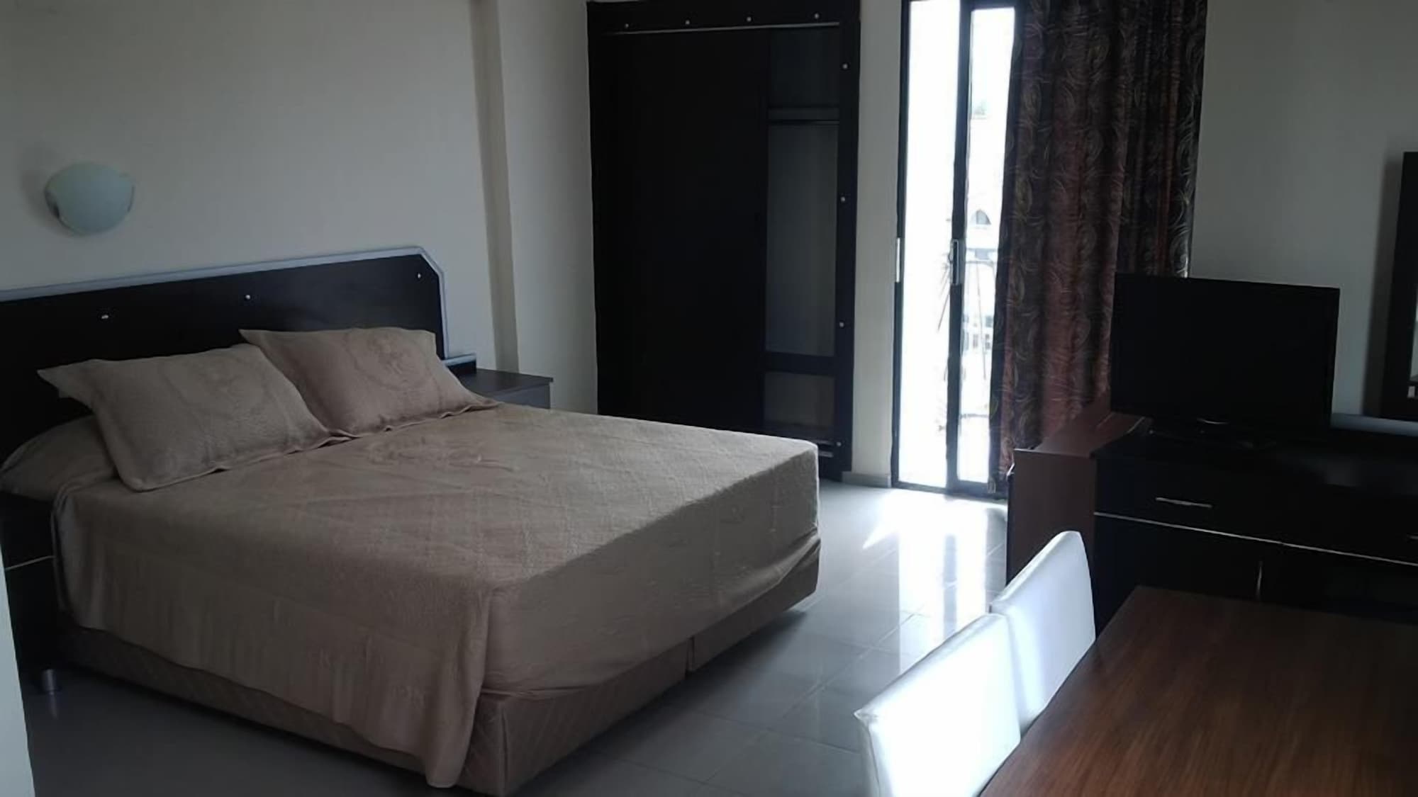 CLASSIC, DOUBLE OR TWIN BED