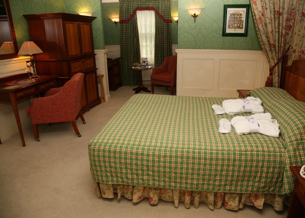 Marygreen Manor 52/66