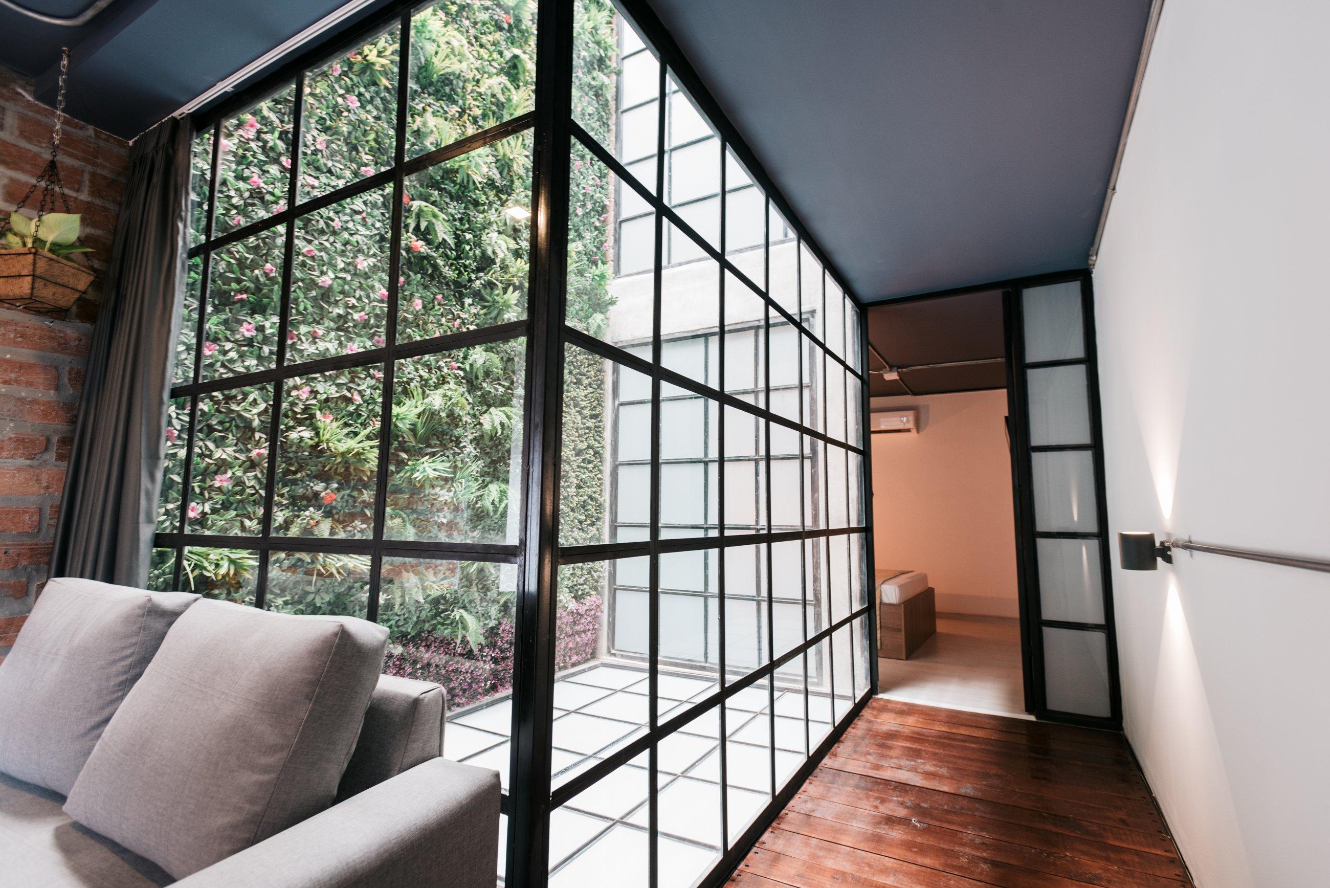 Apartment, Soy Local Housetel 2/6