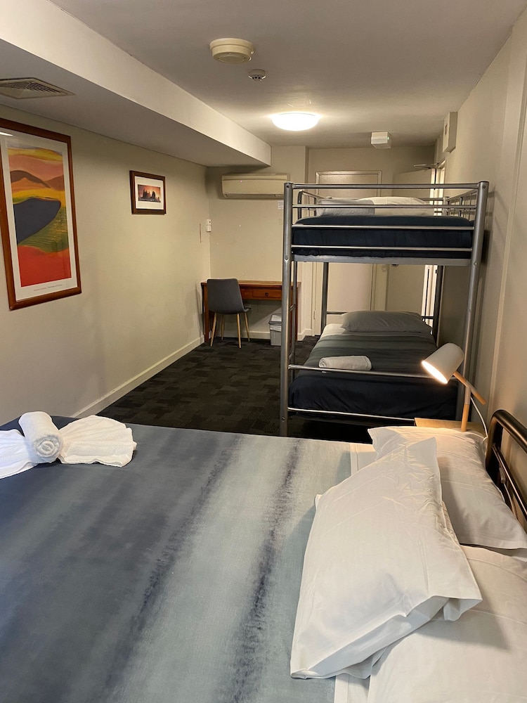 Big Backpackers Hostel 20/47