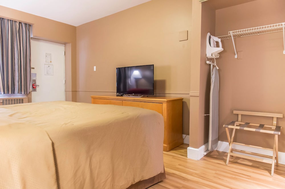 Econo Lodge Downtown Ottawa 28/50