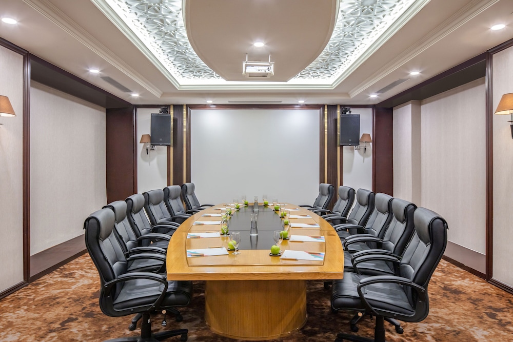 Melia Vinpearl Da Nang Riverfront 72/81