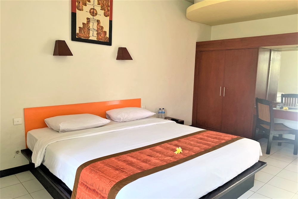 The Yani Hotel 14/57