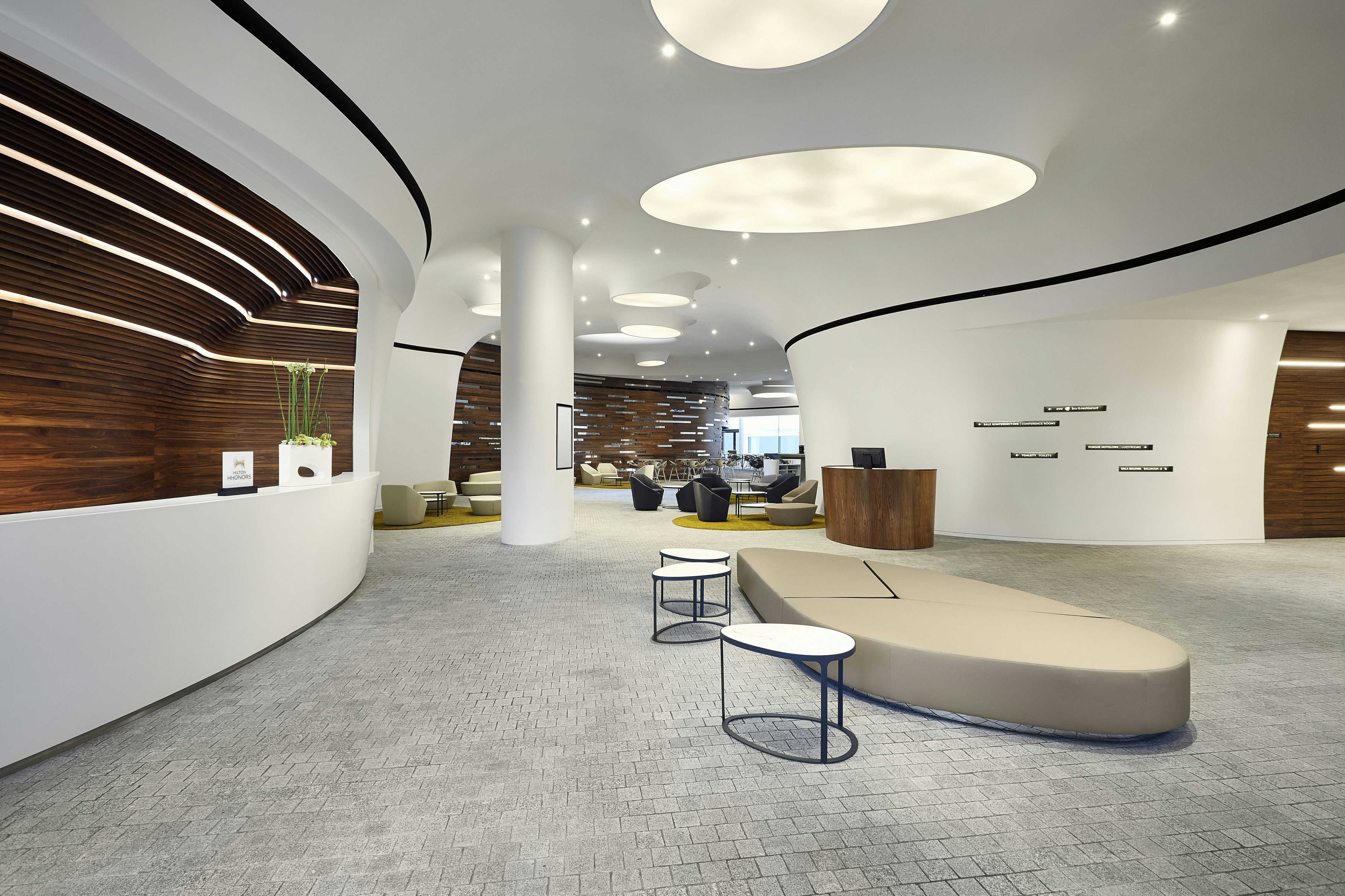 Doubletree By Hilton Wroclaw 14/77