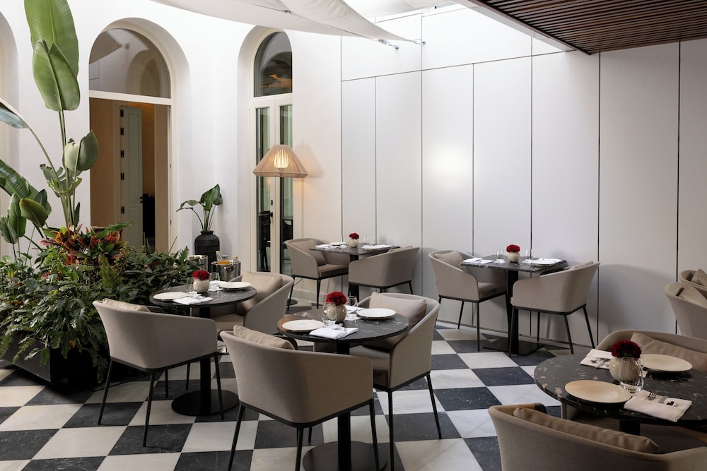 Mercer Plaza Sevilla 37/50